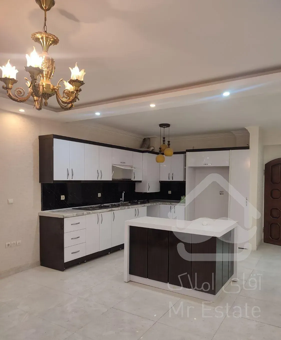 ۸۸ متری ۲ خوابه در فلکه برق (میدان بسیج) امام رضا