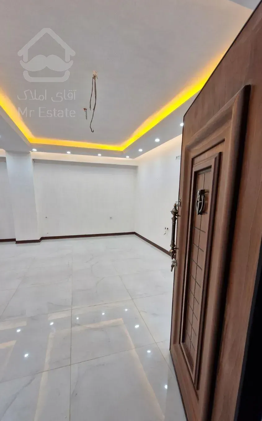 آپارتمان ۱۵۰ متری دید به دریا، فروش فوری یک واحد