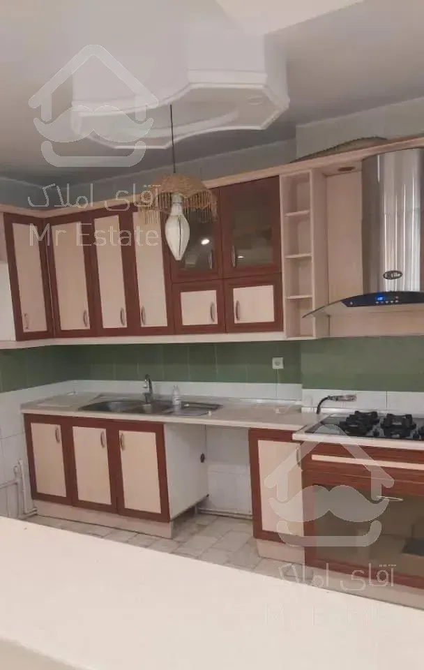 آپارتمان ۱۱۰ متری  خ ۱۵۴ شرقی بین تیرانداز و اول