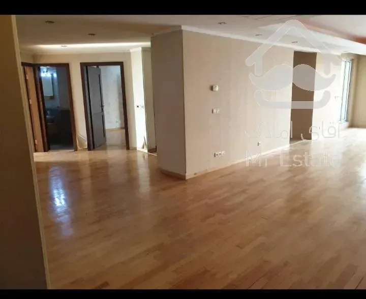 رهن کامل اپارتمان ۳۰۰متری در فرمانیه