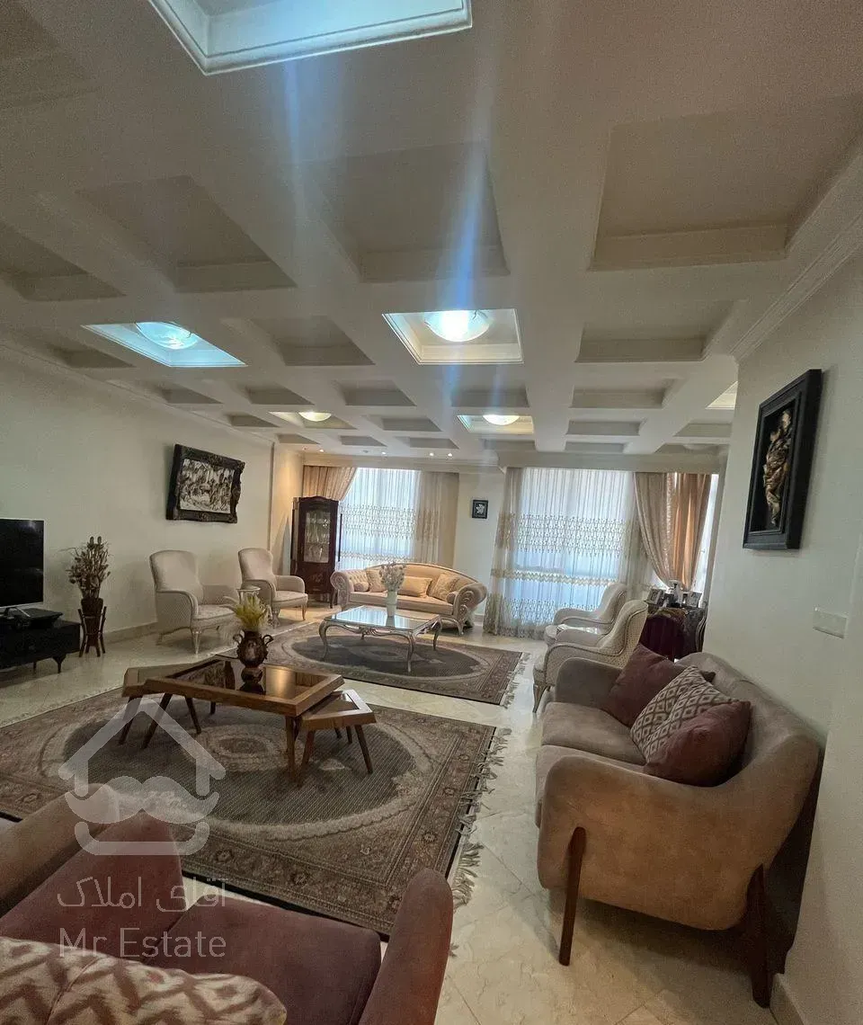 پارک ملت ۱۳۵ متر فول امکانات