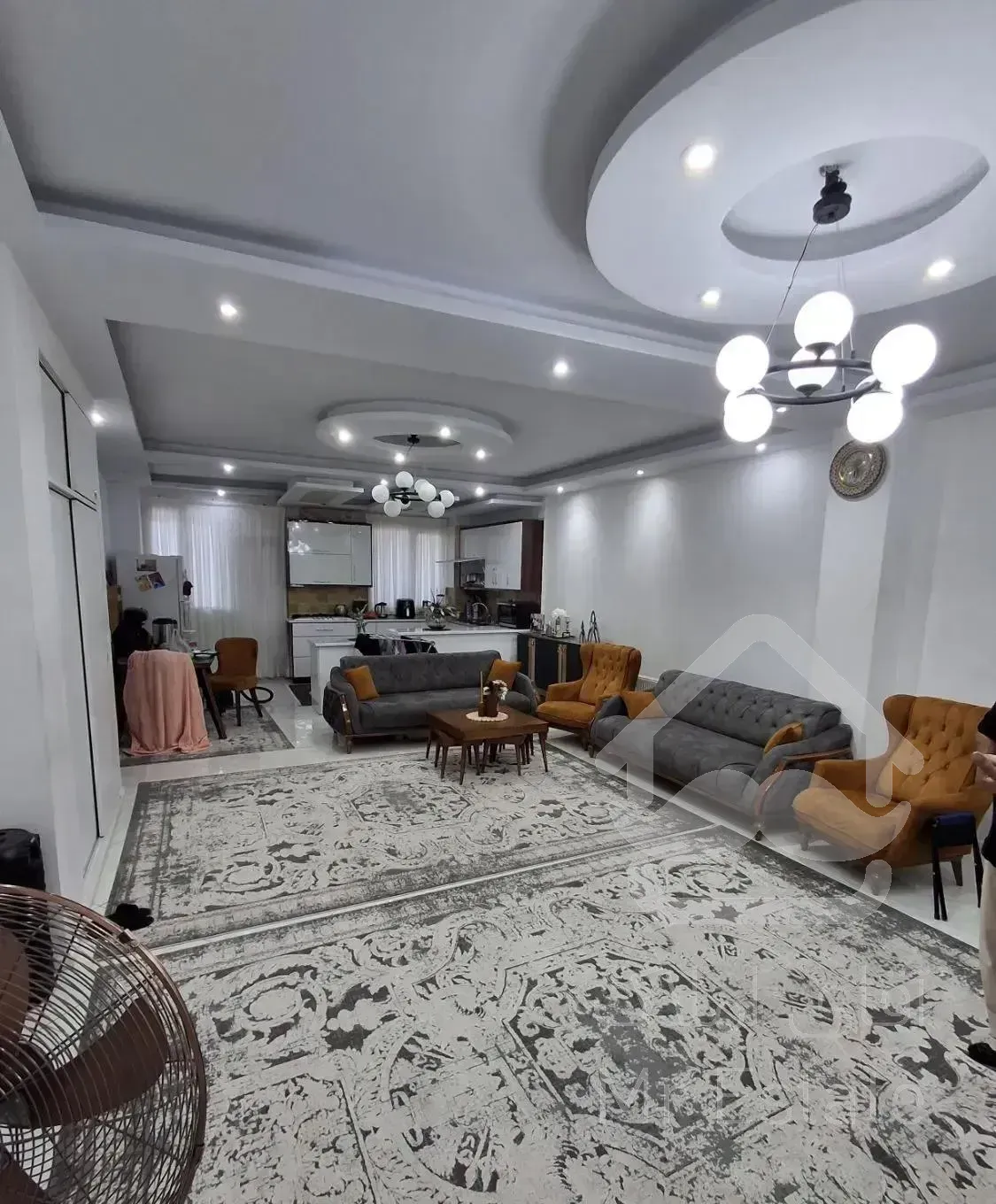 107 متر 2 خواب/فول امکانات/نما تراورتن 8 ساله