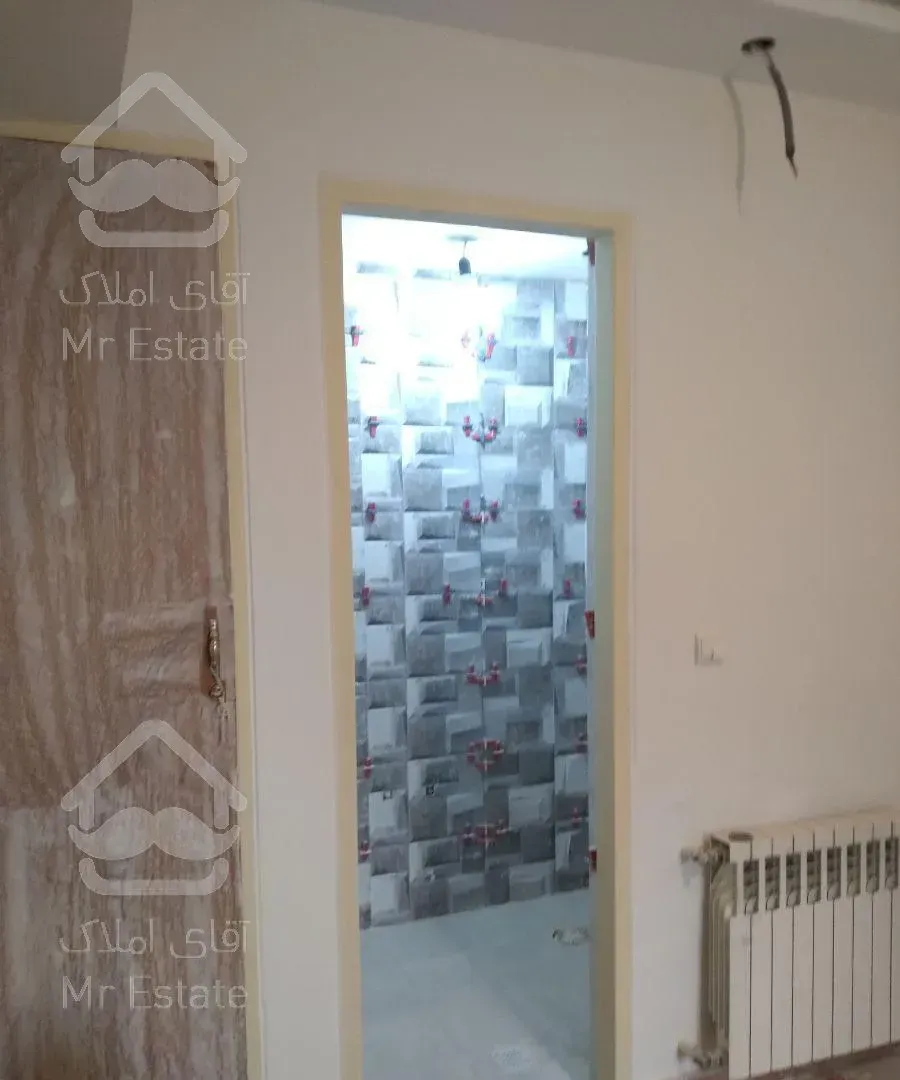 ۷۵ دوخوابه طبقه اول با ویو دریاچه با پارگنگ