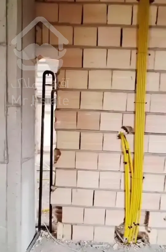 ۱۴۵ م ۳ خ ، تک واحدی ، فول ،۲ نبش ، محدوده خ حامدی