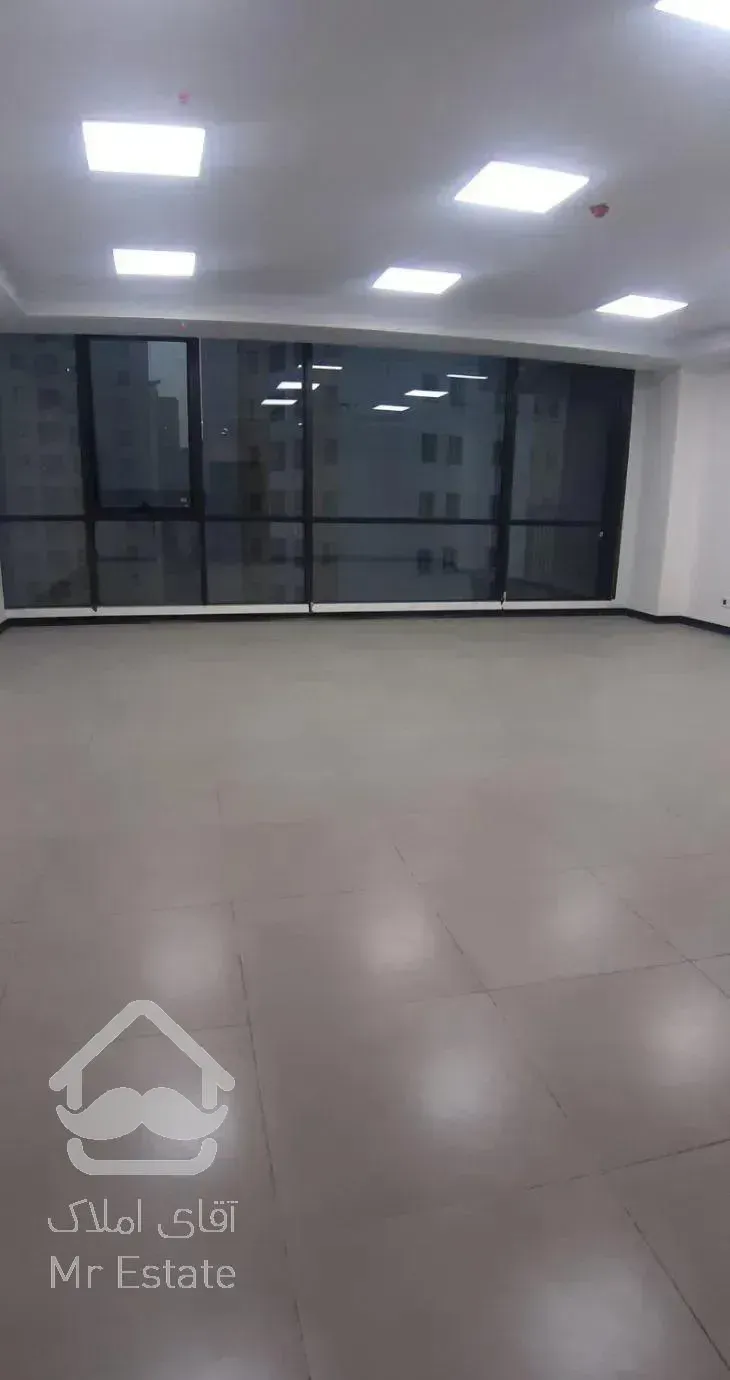 واحد ۱۲۷ متری سند اداری  فلت نوساز دریاچه چیتگر