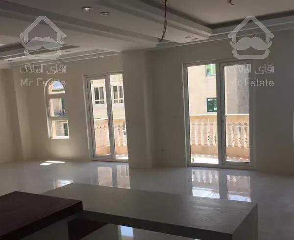 ۱۵۰متر   روبه آفتاب  بالای مهران