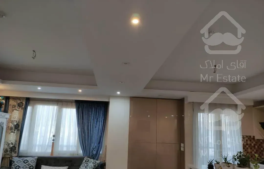 ۹۰ متری دو خوابه دریاچه باملند