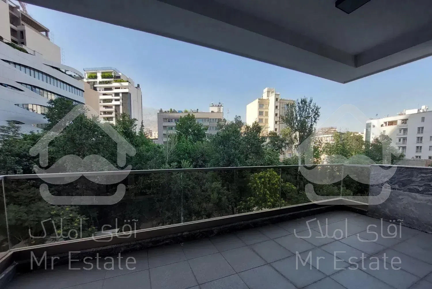 ۳۰۰متر کلید نخورده تکواحدی مدرن در فرشته