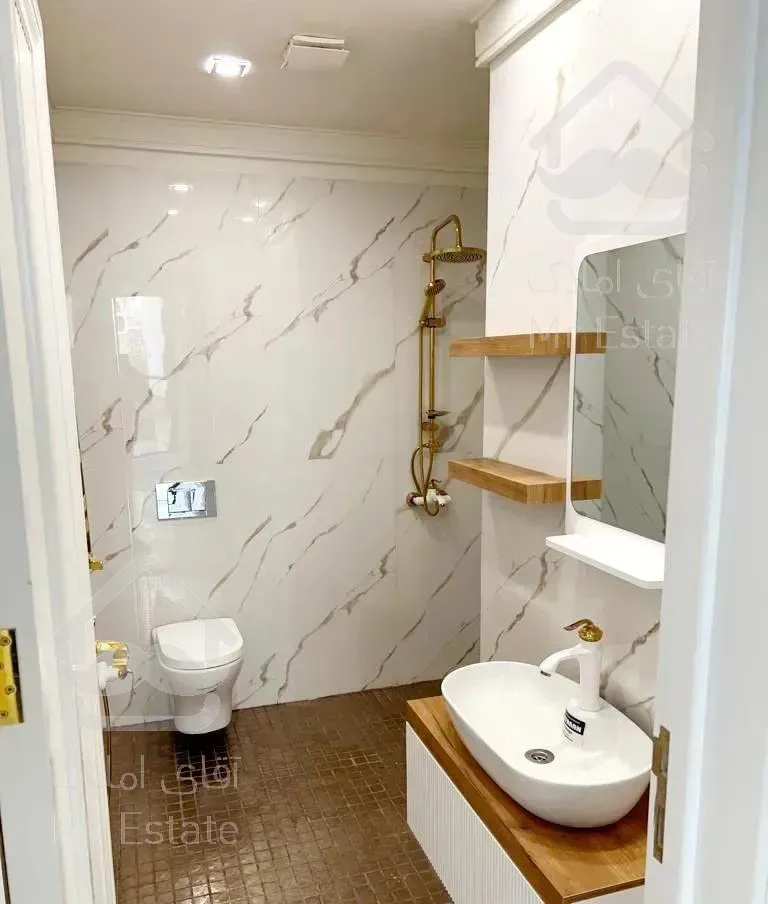 ۲۰۰ متر / فرمانیه / نوساز /تکواحدی