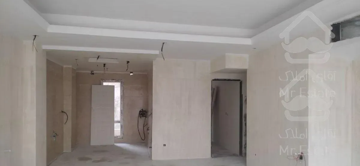 ۹۰ متر دو خوابه ، ۱۴۰۰ ، چهار طبقه تک واحد