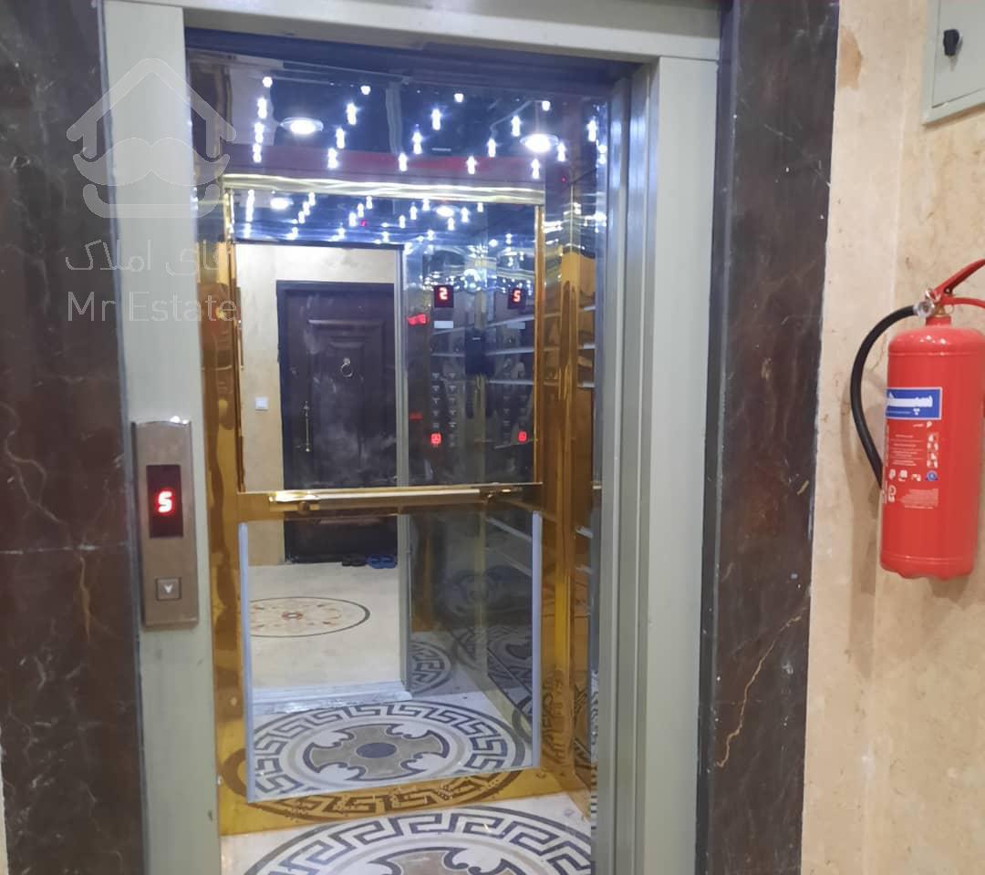 ۶۵ متری ۲ خواب ۳ ساله فول بلوار تعاون (الاله)