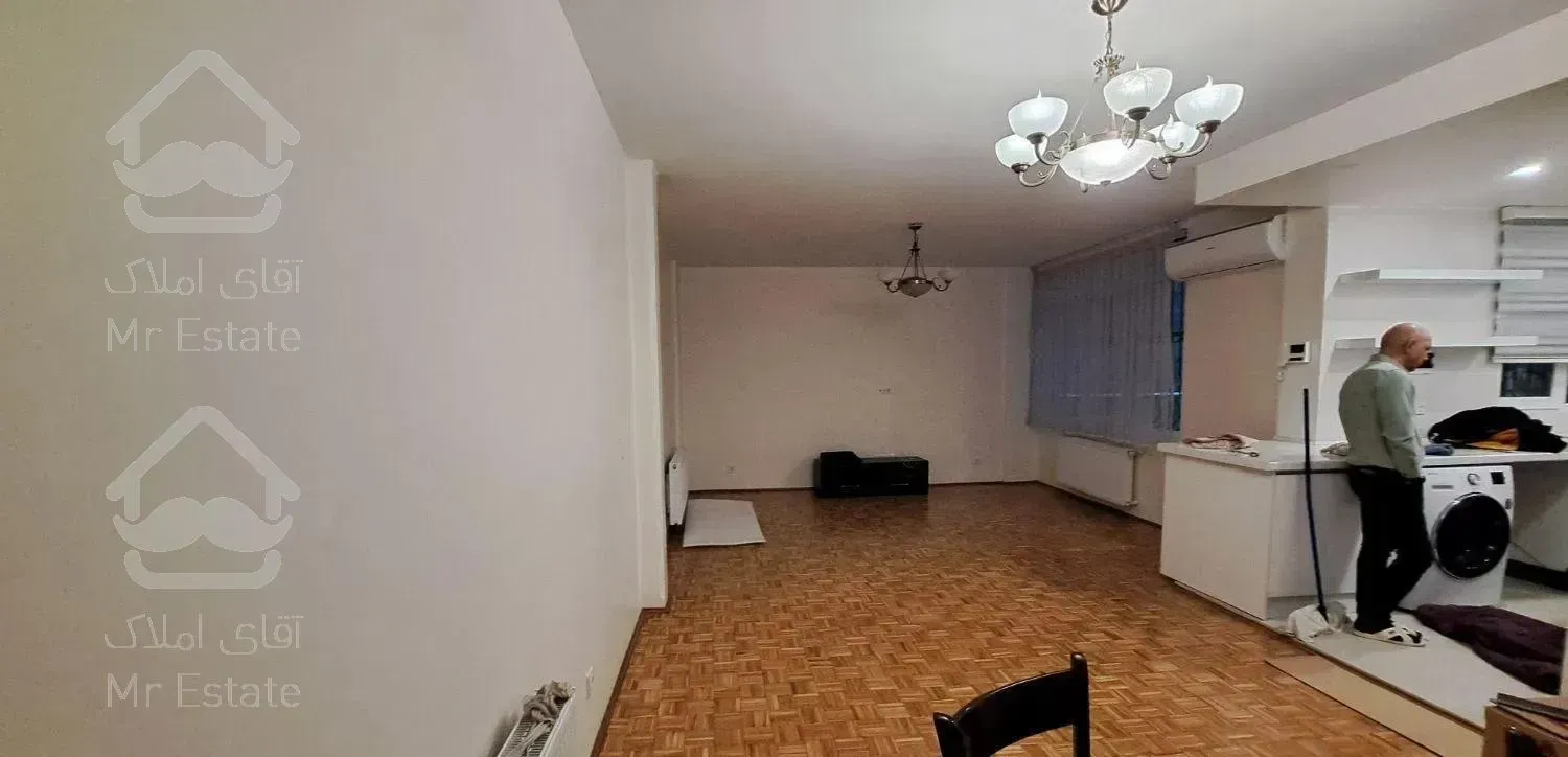 ۹۷ متری/تک واحدی/طبقه اول/ کوچه منطقه