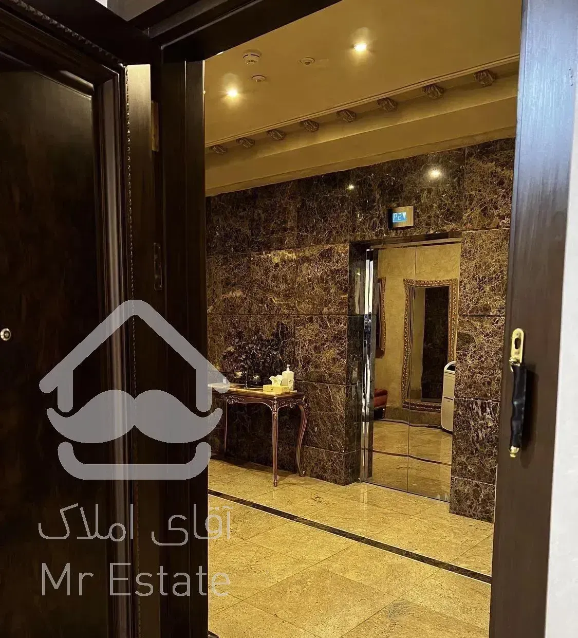 فرشته ٣٧٠ متر تاپ/٤خواب/٢پارکینگ