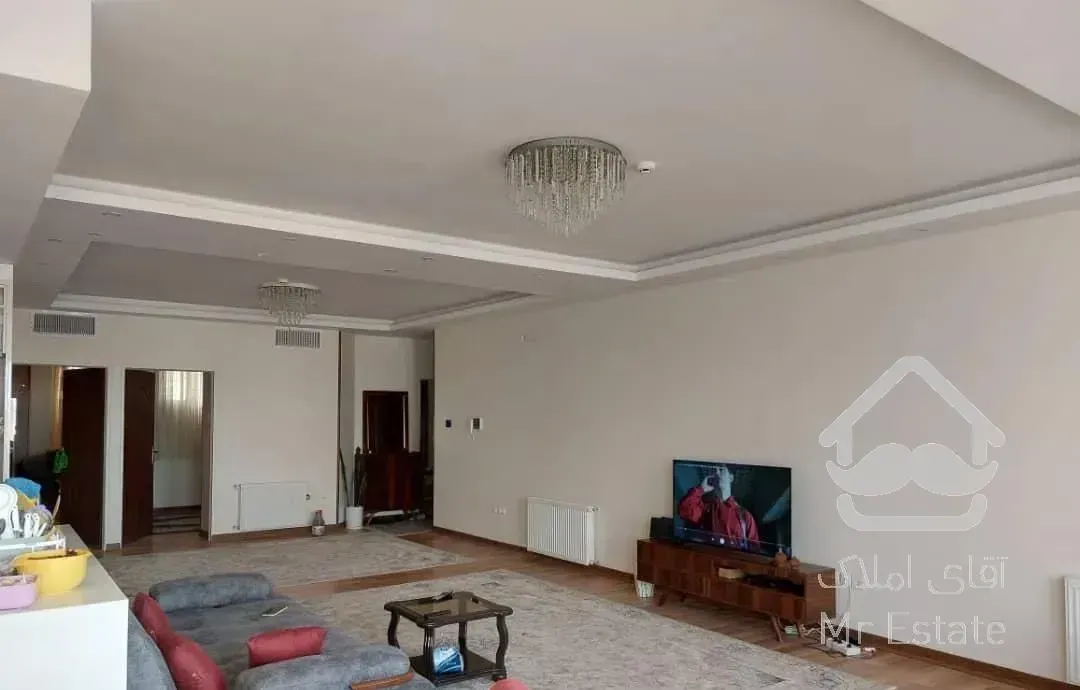 جهانشهر ۱۴۰ متری ۳خواب طبقه اخر