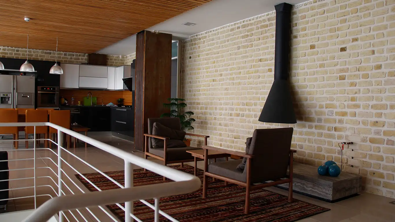 houseImg