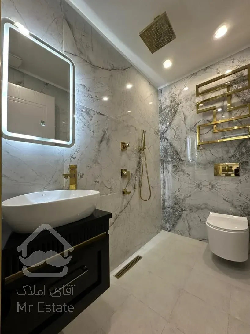 105متر/دو خواب/۴باغ شرقی/غرق نور