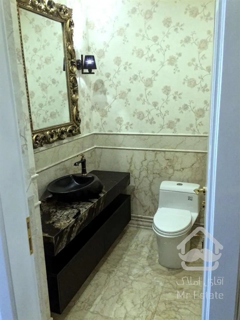 خرید 270 متری آپارتمان سنبل فرمانیه