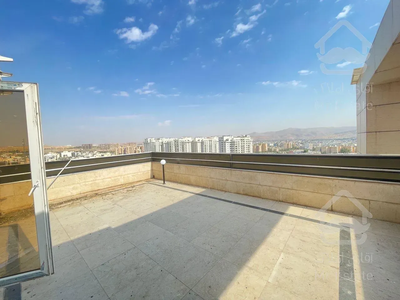 اپارتمان۴۰۰مترق ۴خواب مستر