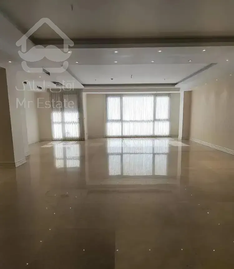 قلهک ۲۴۰ متر ۳ خواب /تکواحدی