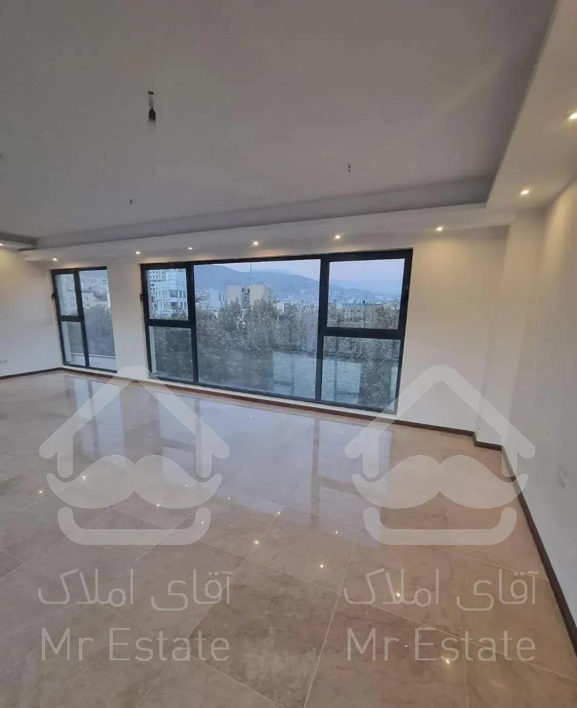 اپارتمان ۱۲۰ متری  تک واحدی بدون دیوار مشترک