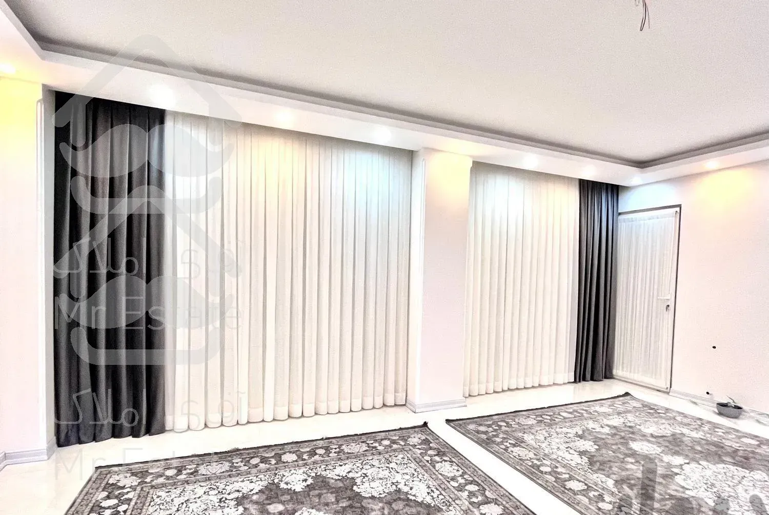 شستشو و نصب پرده