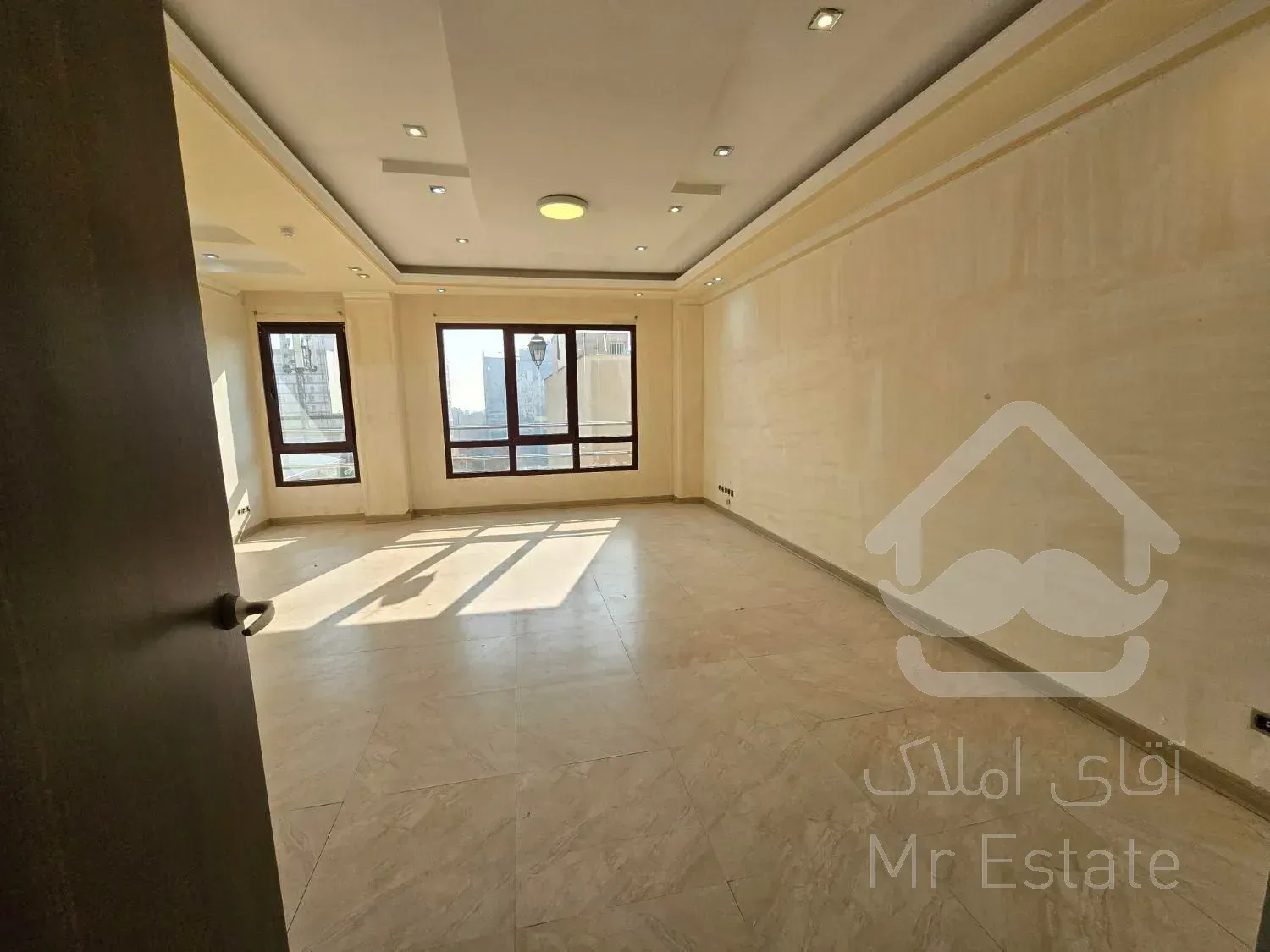 72متر م کاج سعادت آباد*بلوار اصلی*سند اداری*