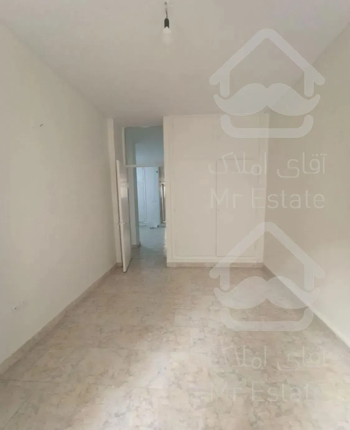 آپارتمان ۱۱۵متر بازسازی شده با ۸۰متر حیاط سنایی