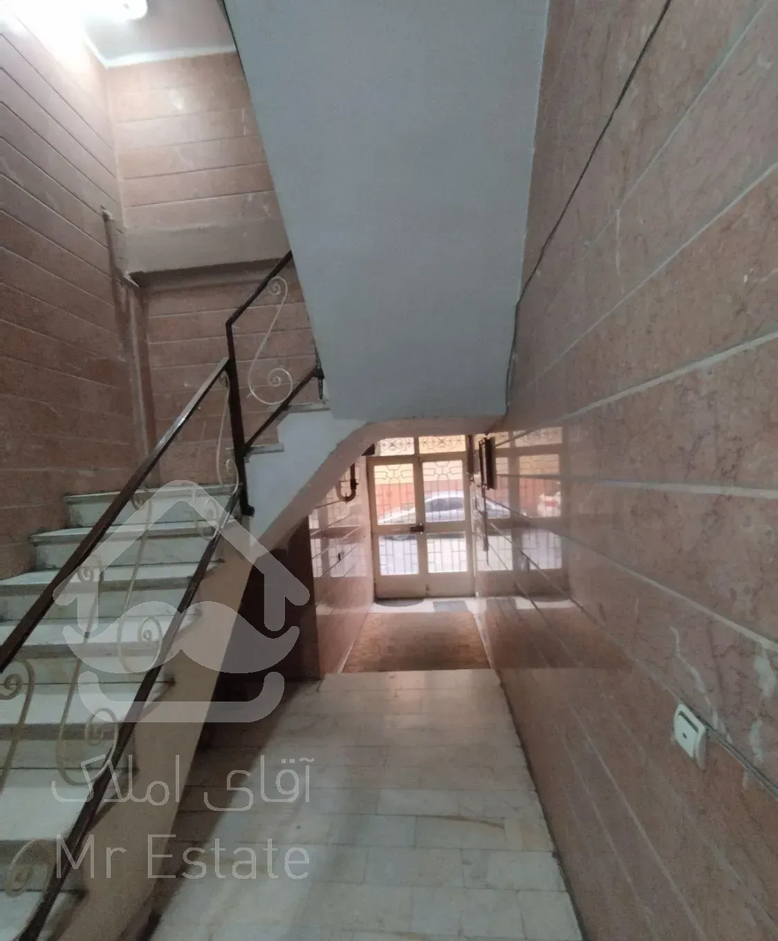 52 متر/ جمالزاده/ آذربایجان/ 12فروردین/ نقلی