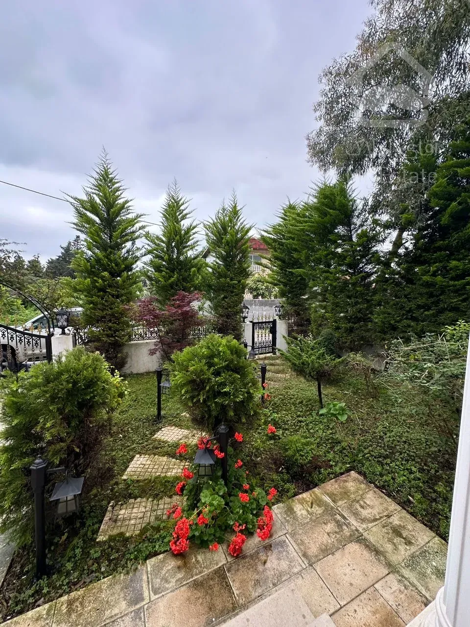 ۲۵۰ متر ویلا خوش قیمت در نوشهر