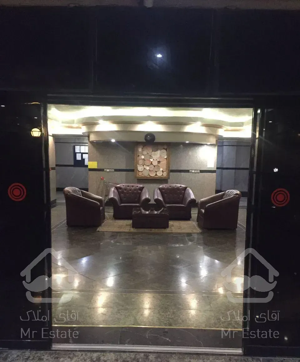 ونک ۱۴۰ متر سه خوابه