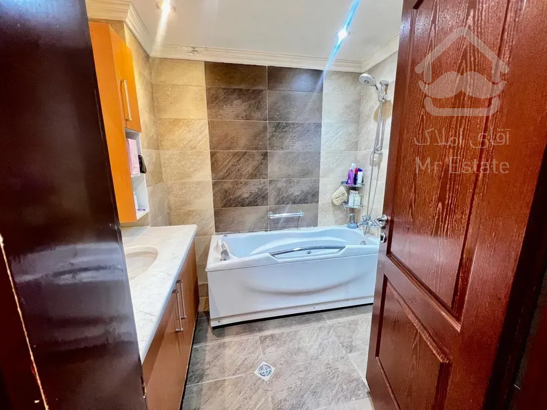 فروش اپارتمان 220 متری زعفرانیه