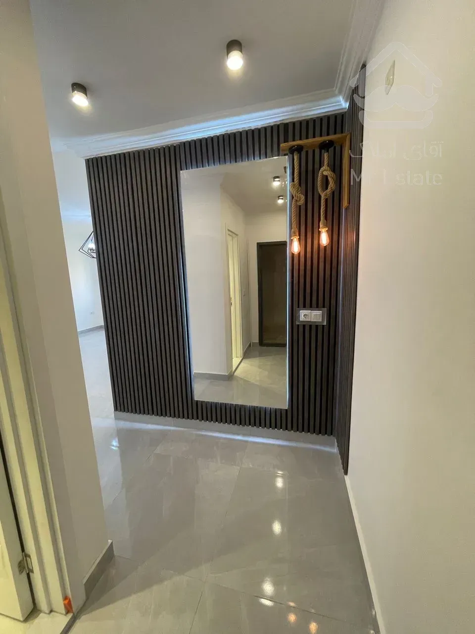 فروش آپارتمان یکخواب۶۰متر فول بازسازی جزیره کیش