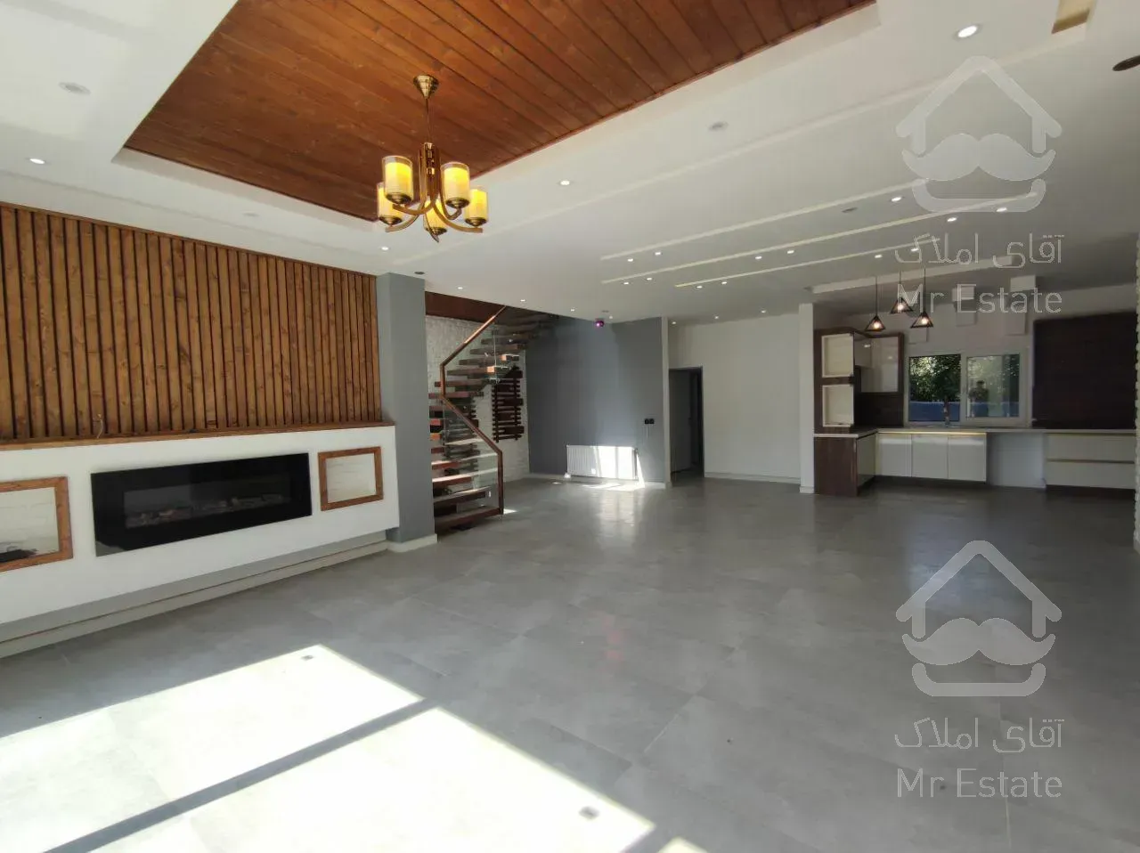 ويلاي٣٥٠ متري با روف گاردن