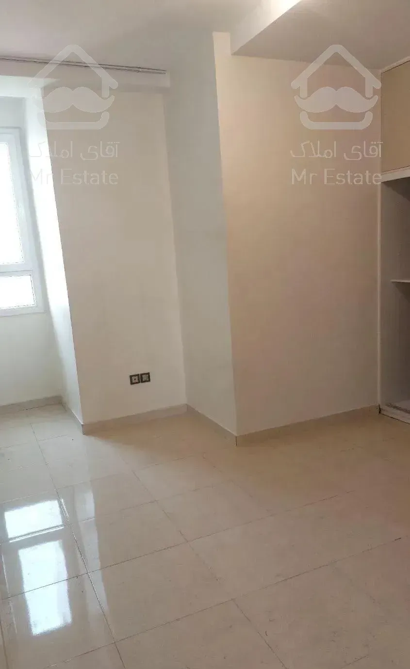 شاهین شمالی فرعی دنج ۸۷متری