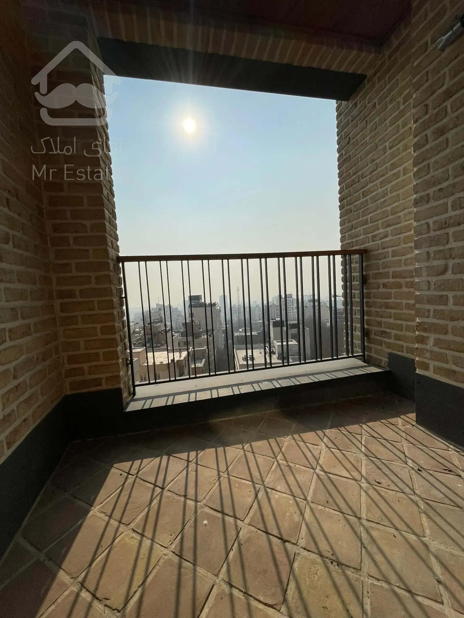 فر‌وش آپارتمان ۱۲۴ متری نوساز ۳ خوابه