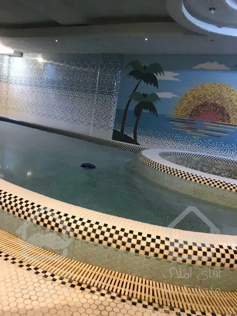 175 متر دربهترین لوکیشن آجودانیه