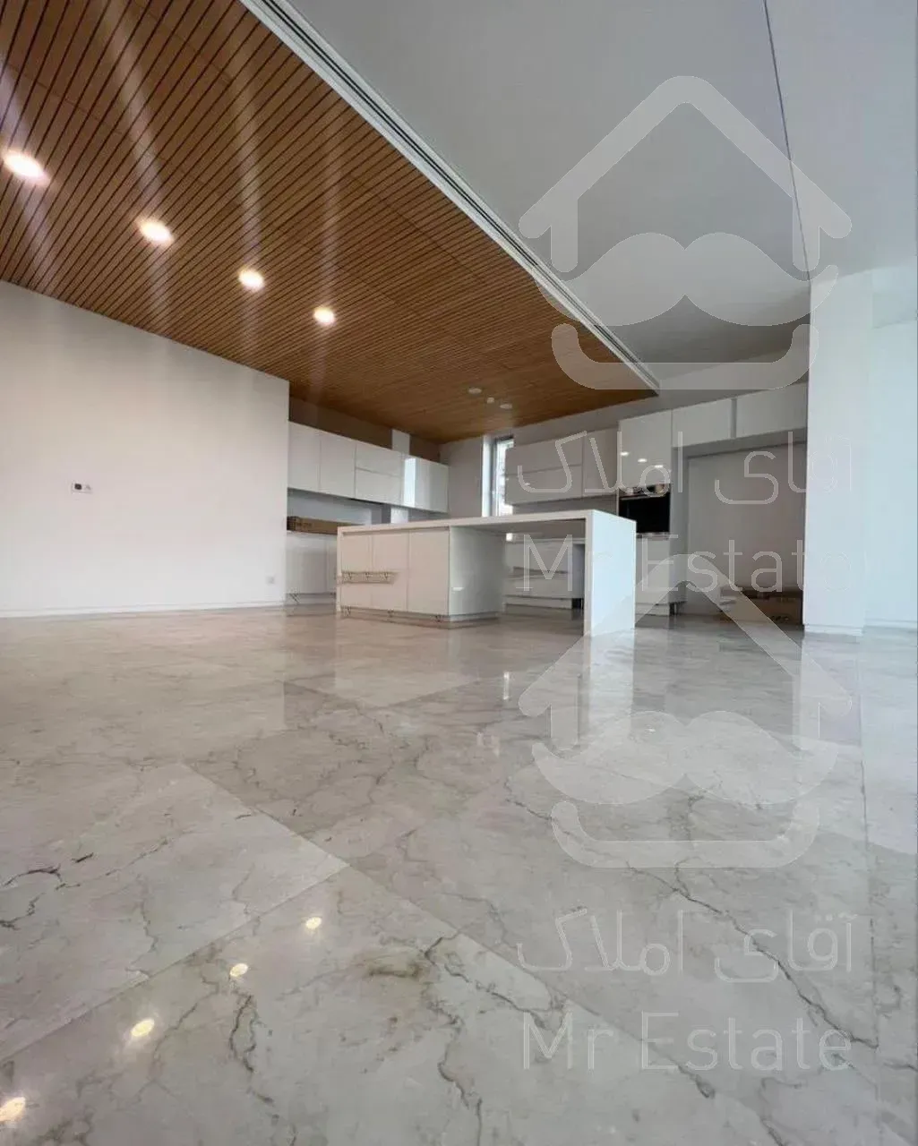 ۱۵۵ متری فرمانیه شرقی