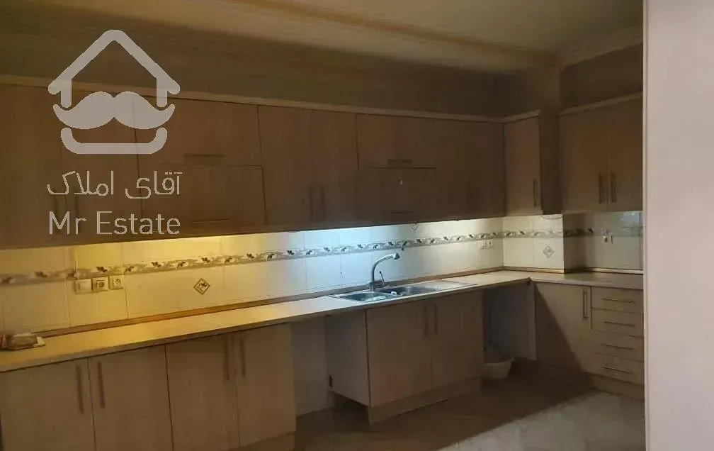 آپارتمان ۱۳۵ متر ونک شاد