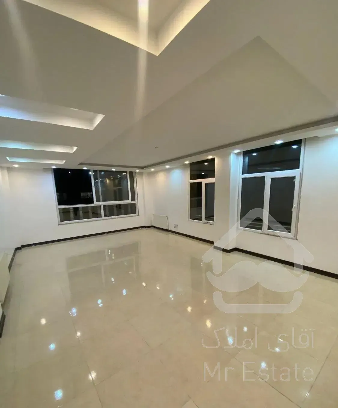 اجاره آپارتمان ۱۴۰متری شیک مستغلات درخیابان هراز