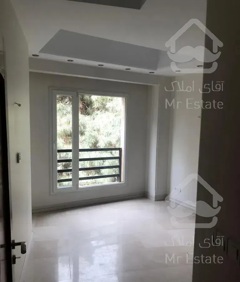 باغ فردوس - ۲۱۵ متر