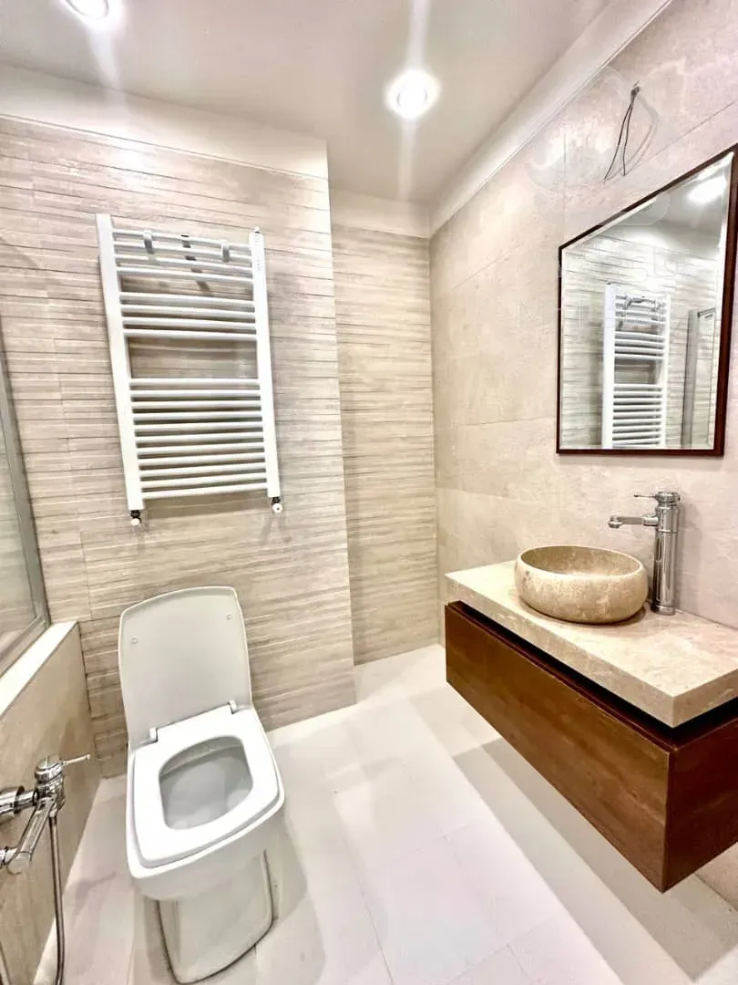 فروش اپارتمان  242 متری زعفرانیه