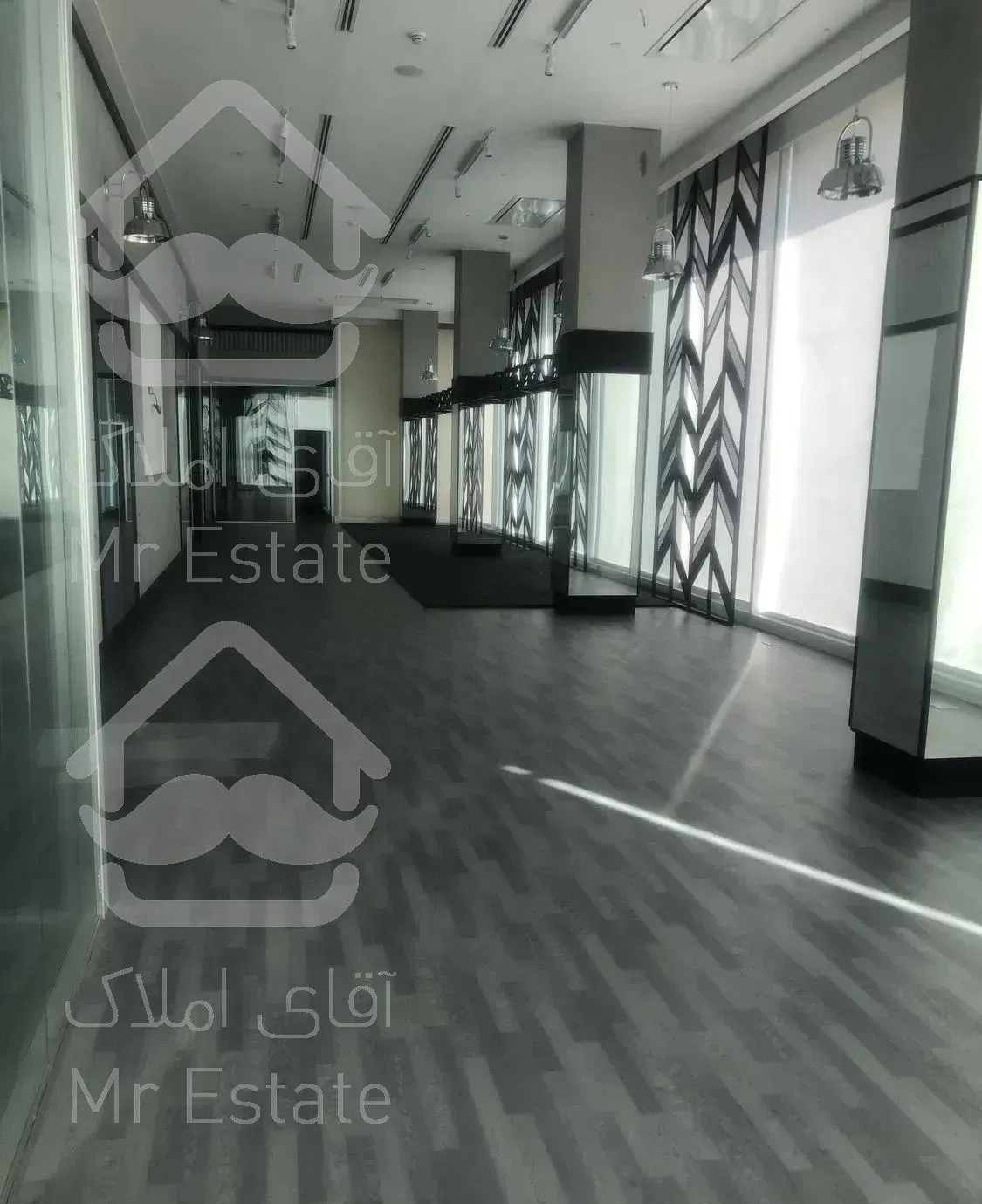 ۸۲۰ متر تجاری مناسب باشگاه ورزشی/ زعفرانیه