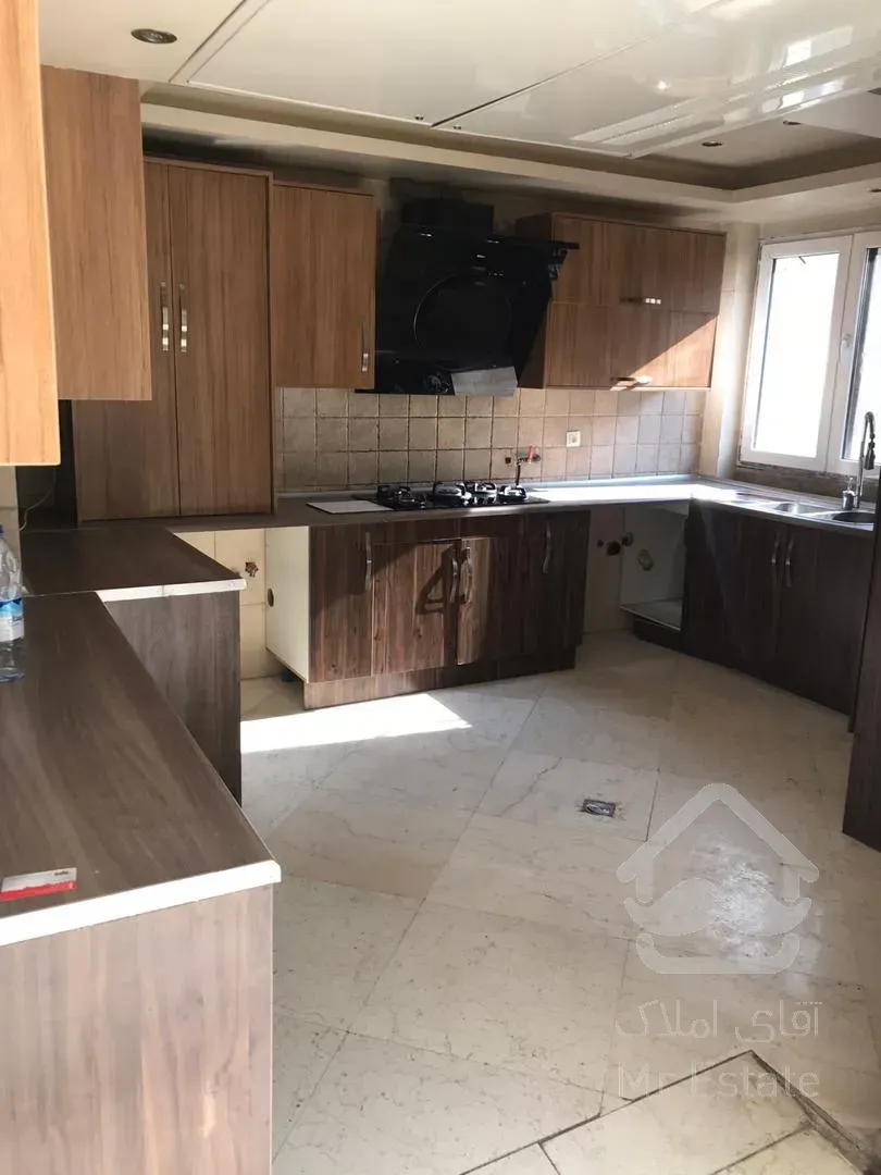 فروش آپارتمان 135 متر پاسداران