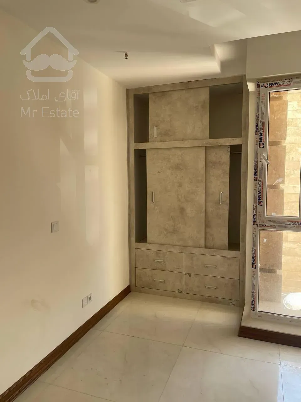 فروش واحد 194 متری 3 خواب در پاسداران