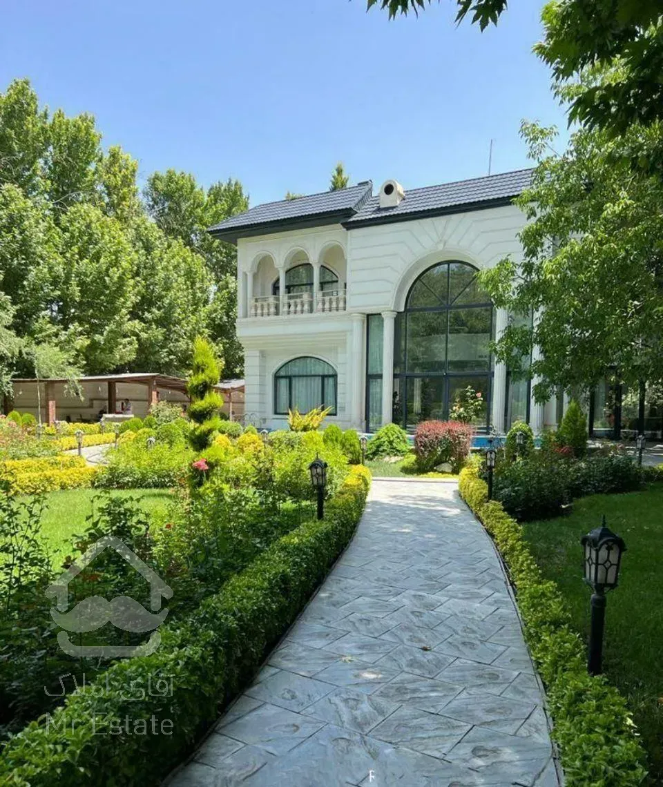 عمارت ۱۰۰۰ متری ۴ خواب استخردار مبله