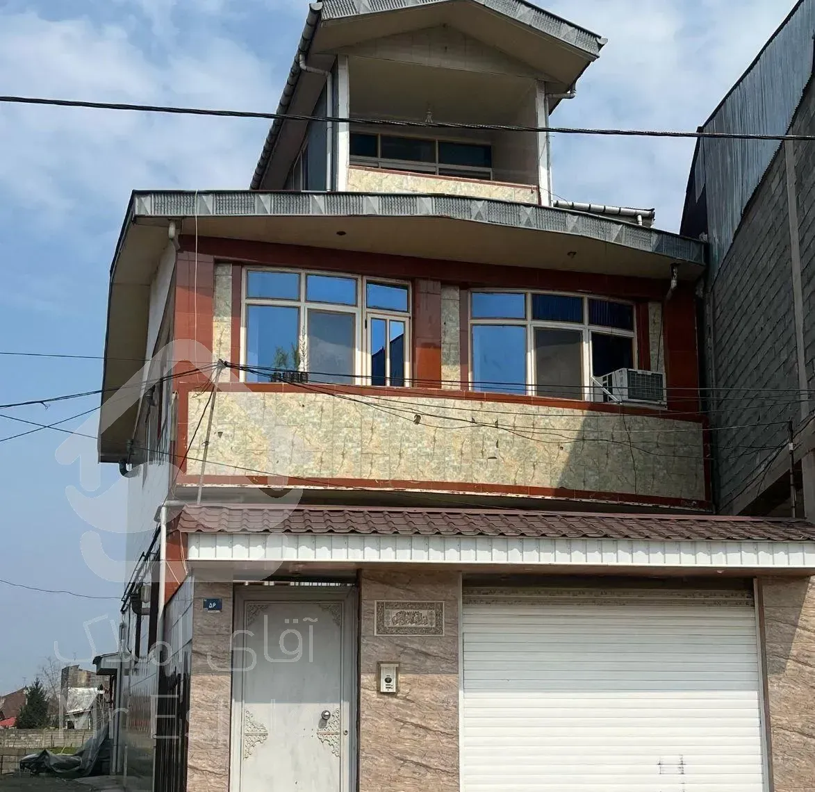 فروش خانه دو طبقه به همراه بهارخواب