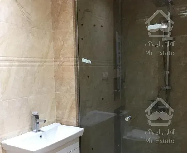 آپارتمان نوساز تک واحدی