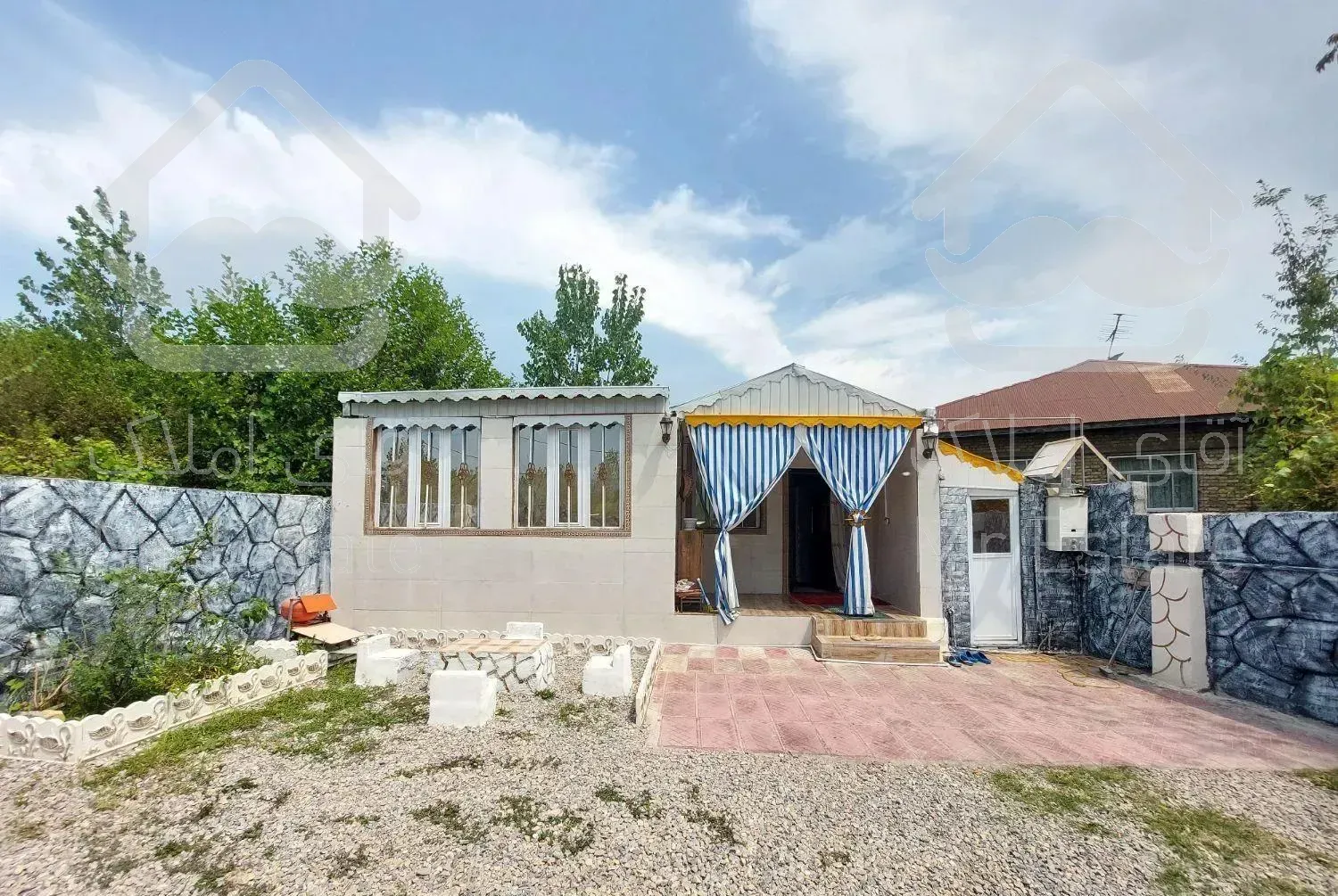 فروش ۲۰۰ متر ویلای نوساخت روستایی/رضوانشهر