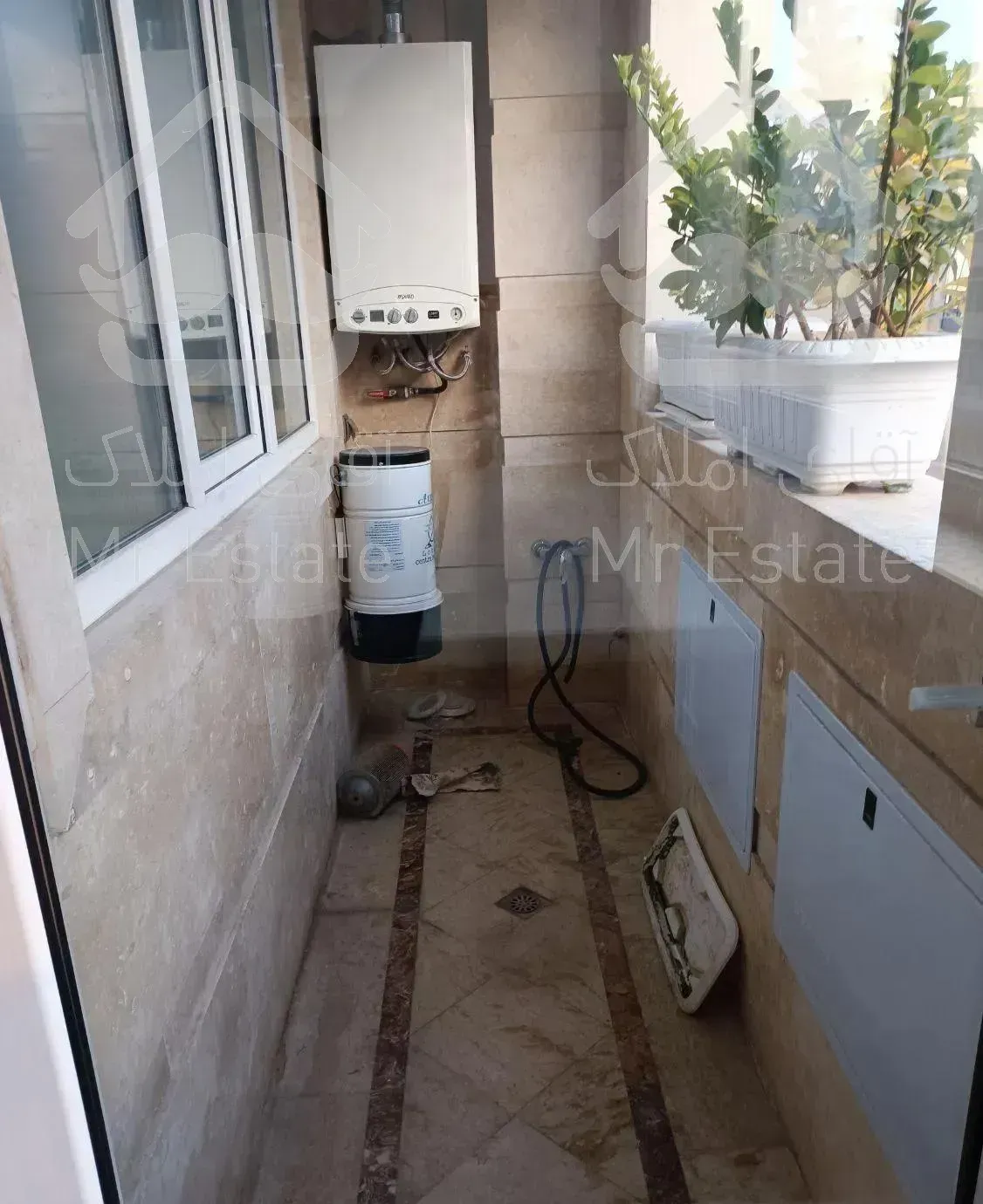 آپارتمان ۱۵۰ متر ۳خواب نوساز (میرزای شیرازی )