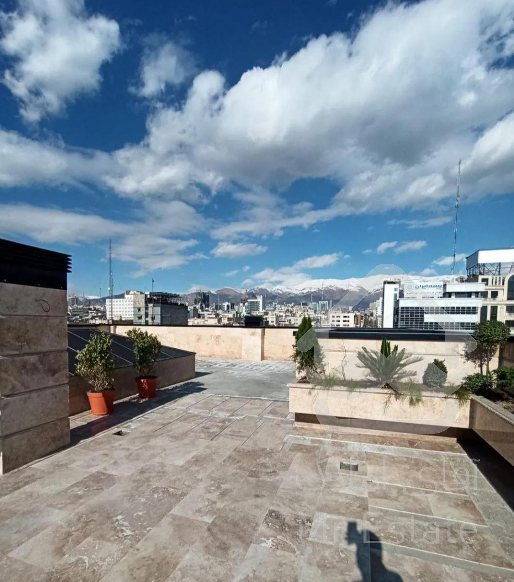 ۲۹۰متر ۴خوابه از استخر تا پشت بام سنگ